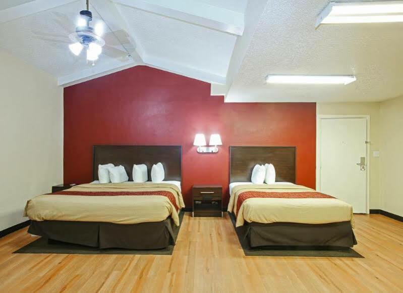 Red Roof Inn North Dallas - Park Central Eksteriør bilde